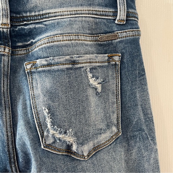 KanCan Estillo Women’s Mid-Rise Ankle Skinny Distressed Jean
Size 29 - Picture 5 of 7